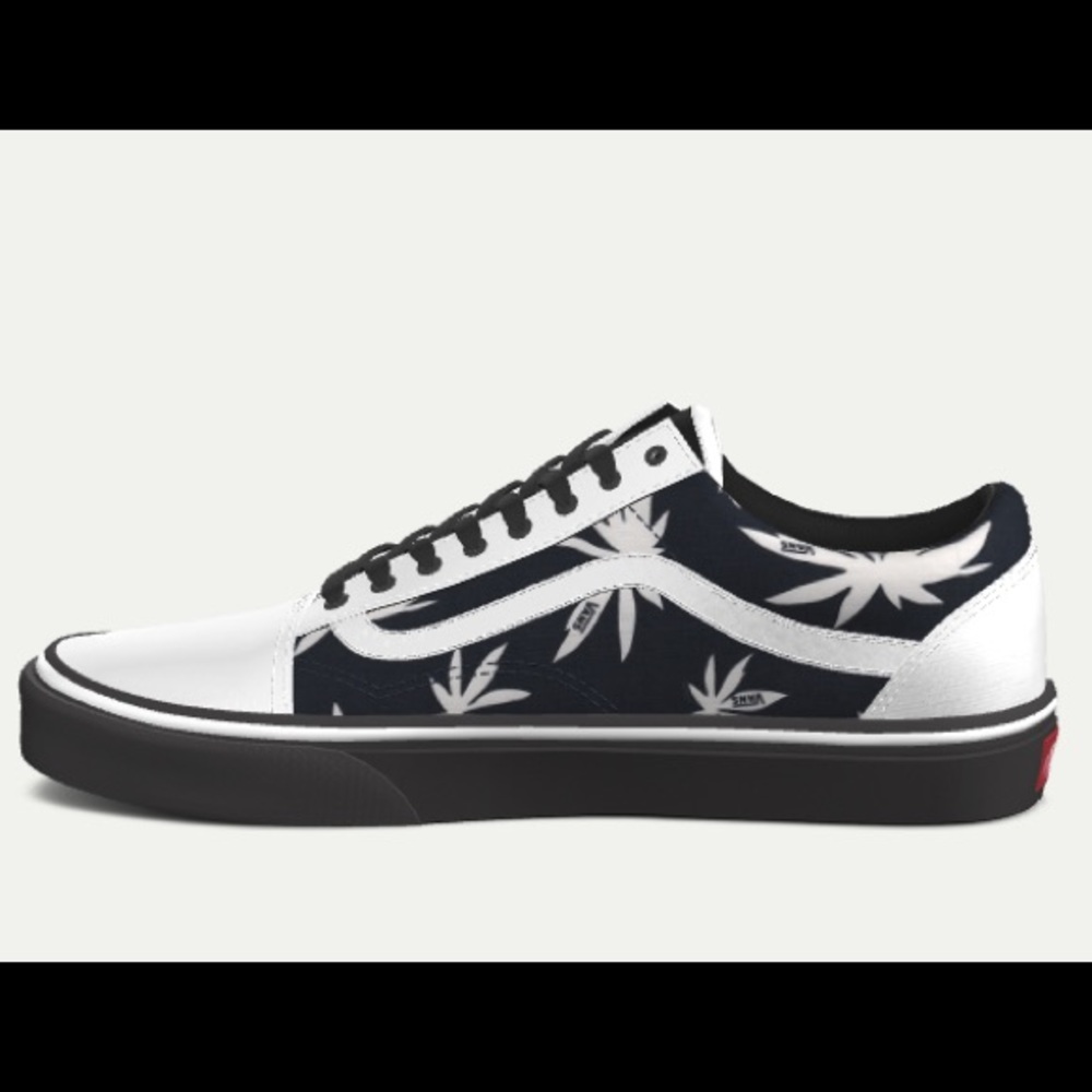 Vans Old Skool Custom Made Shoe Size 9.5 View 4
